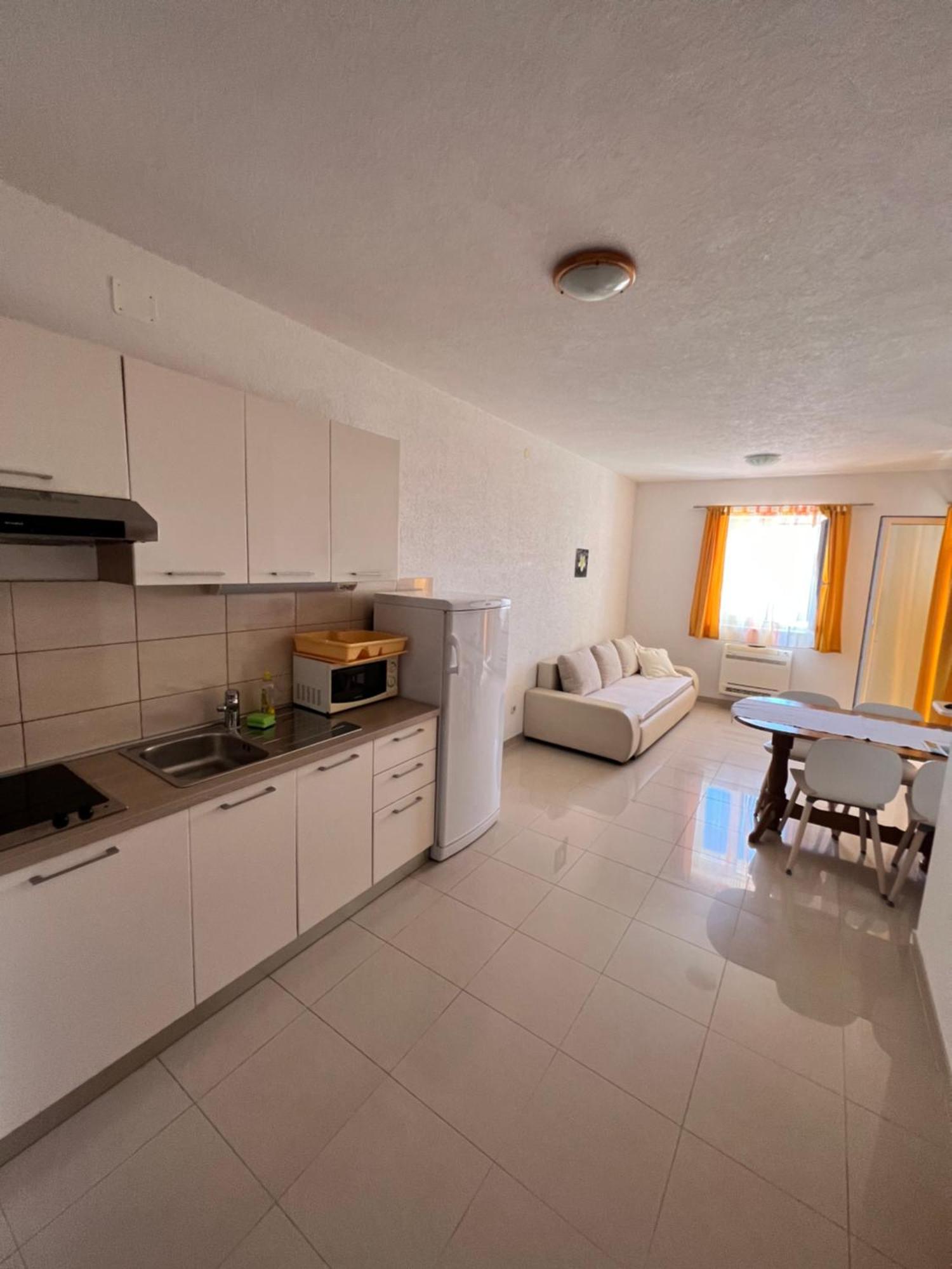 Marina - Sea View Apartment Bol