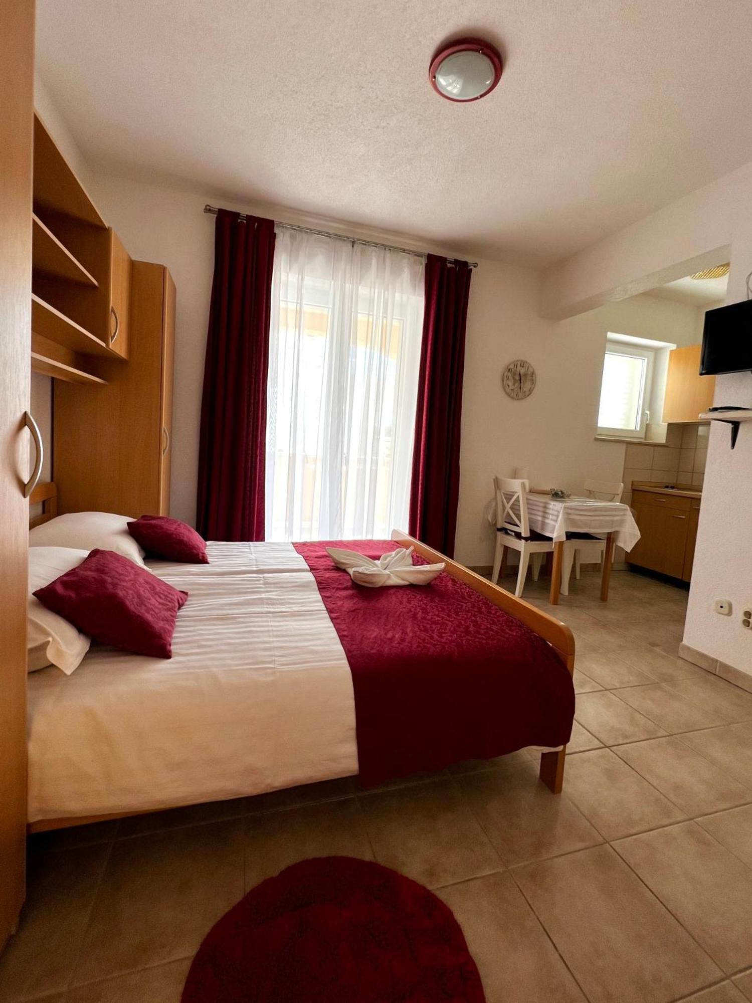 Apartment Marina - Sea View Bol